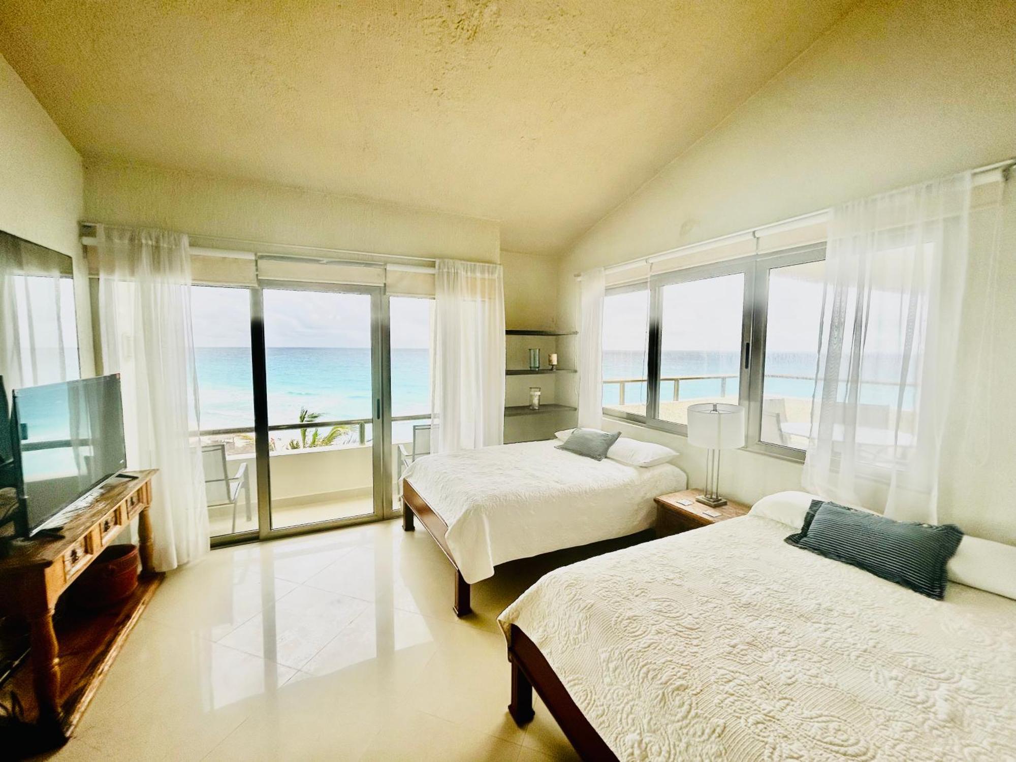 Solymar Corner Penthouse Condo Cancun Exterior photo